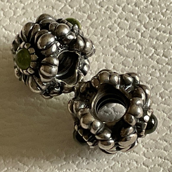 Two Pandora periods flower charms - Picture 4 of 4